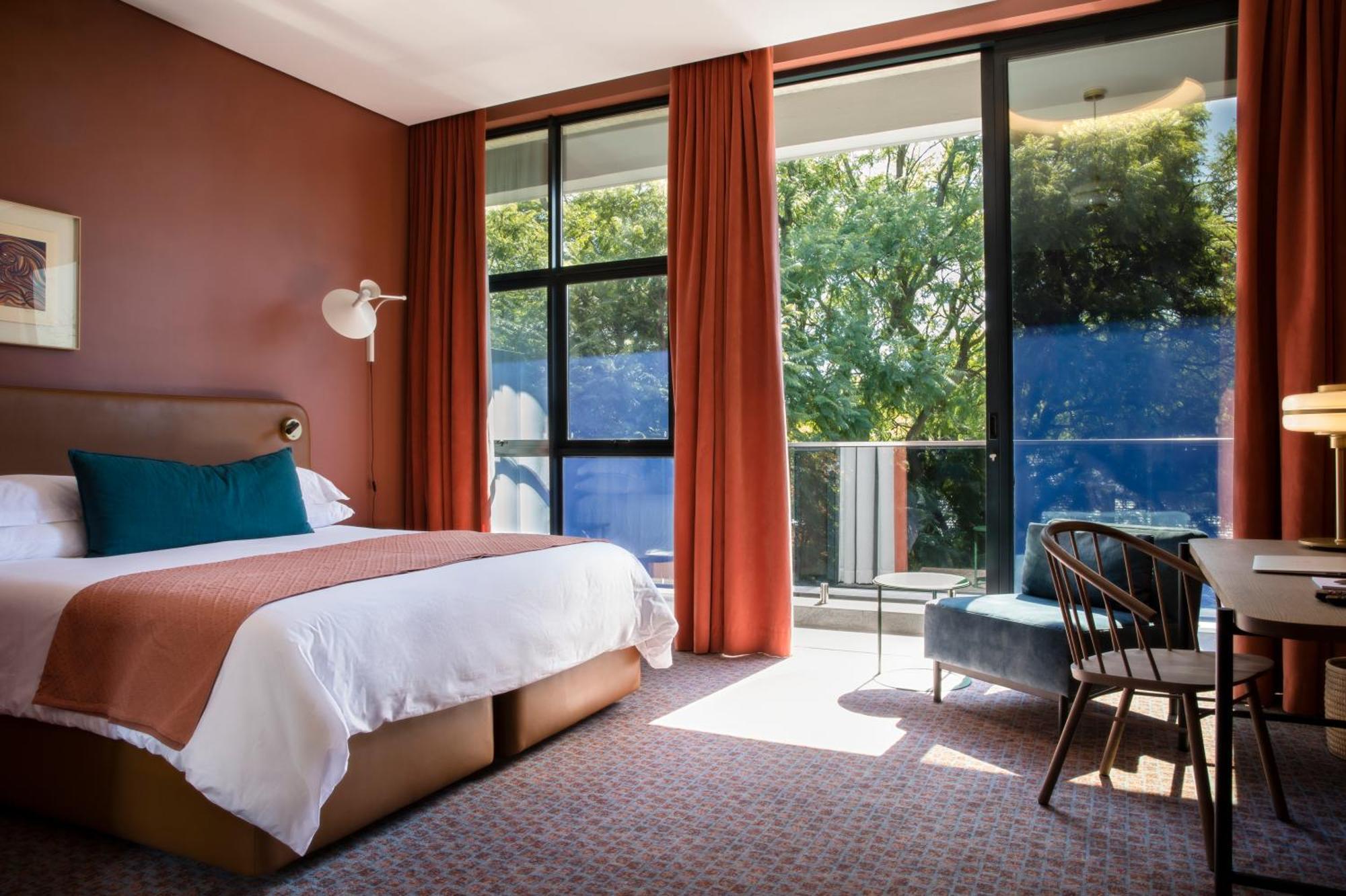 Home Suite Hotels Rosebank Йоханесбург Екстериор снимка