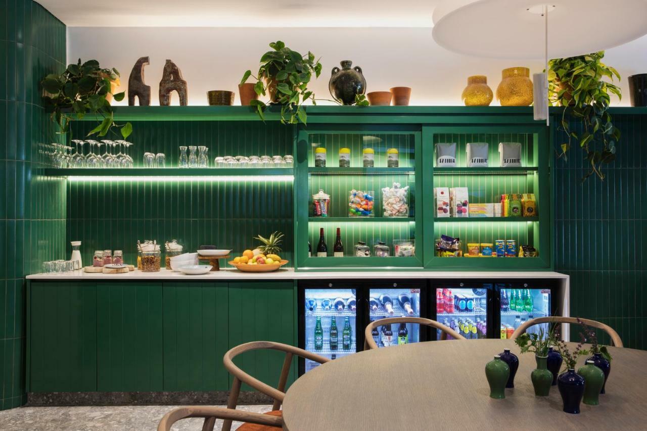 Home Suite Hotels Rosebank Йоханесбург Екстериор снимка