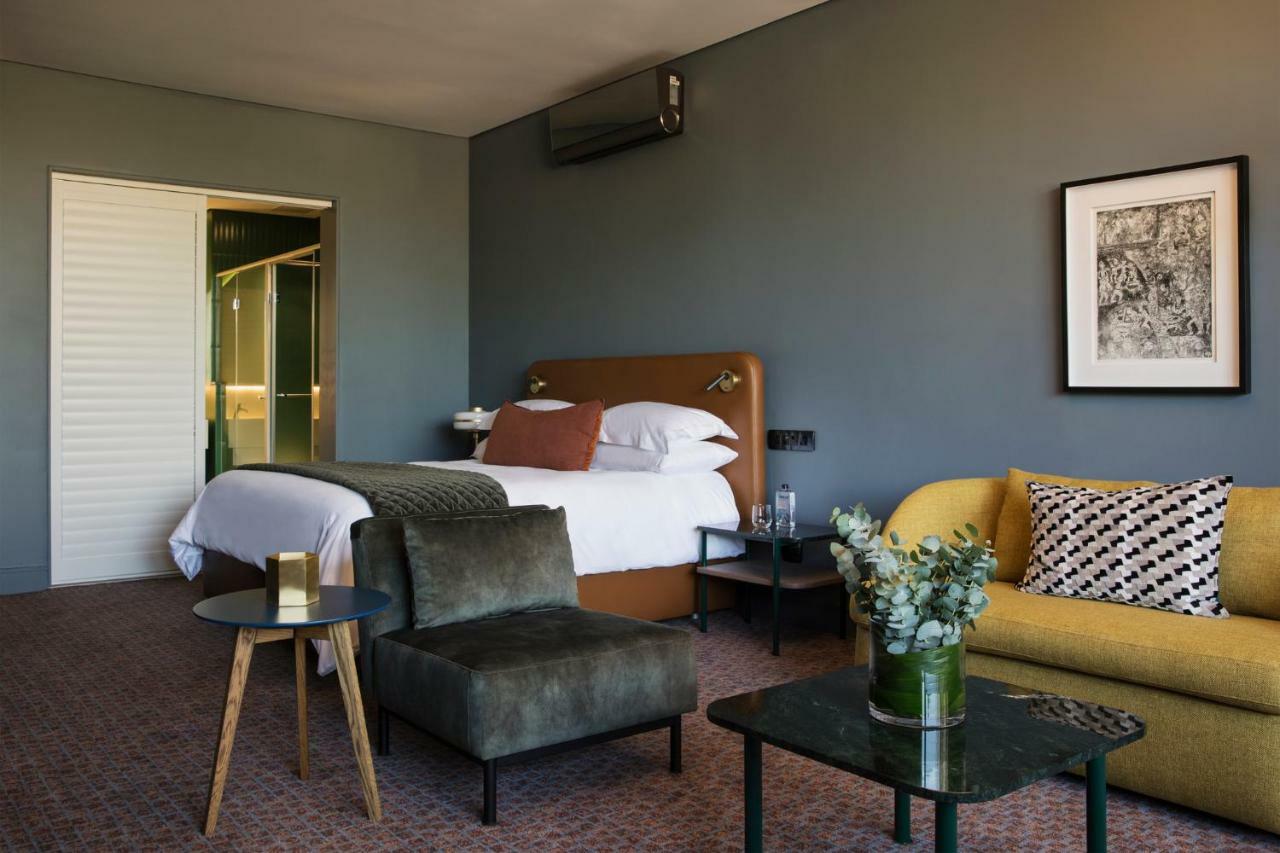 Home Suite Hotels Rosebank Йоханесбург Екстериор снимка