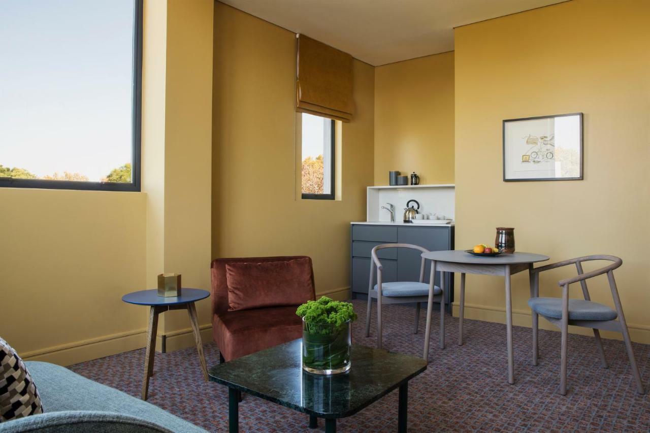 Home Suite Hotels Rosebank Йоханесбург Екстериор снимка