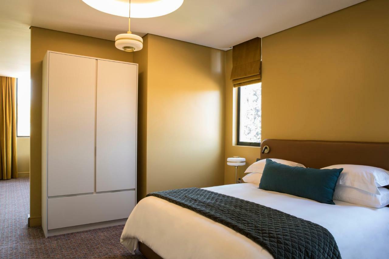 Home Suite Hotels Rosebank Йоханесбург Екстериор снимка